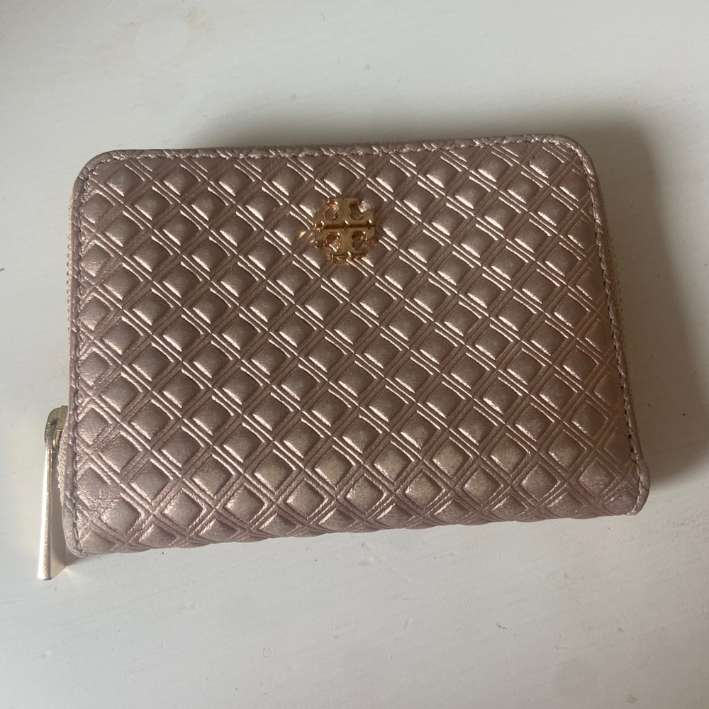 tory burch rose gold wallet